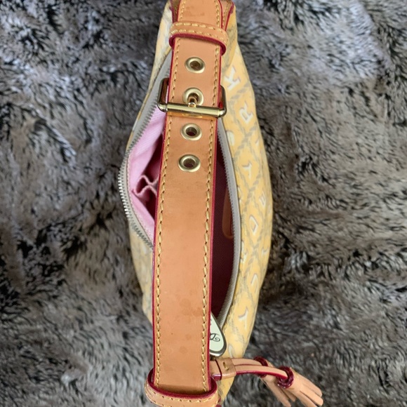 Dooney & Bourke yellow Y2K purse - Picture 4 of 9